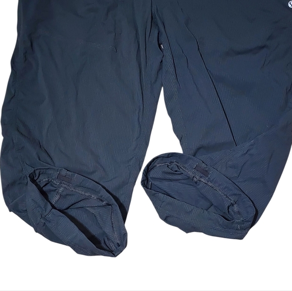 Lululemon Studio Crop Charcoal Grey Pants Size 10 Activewear Hiking - Picture 6 of 11
